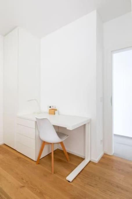 Wonderful Two Bedroom Apartment At Limpertsberg With Parking, Near Tram Luksemburg Zewnętrze zdjęcie
